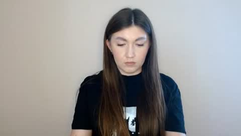 Evachaturbatte online show from June 17, 2026, 10:28 am