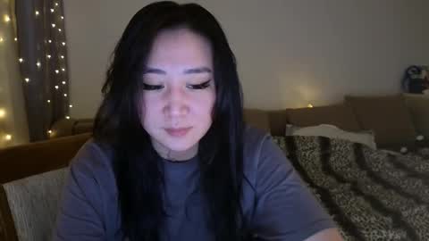 Eva online show from December 14, 2025, 1:27 pm