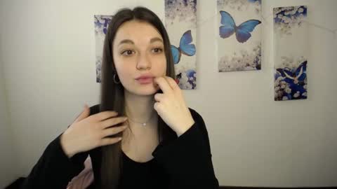 Snapshot of evaeldis chatting on May 3, 2026, 12:44 pm Eva online show from May 3, 2026, 12:44 pm