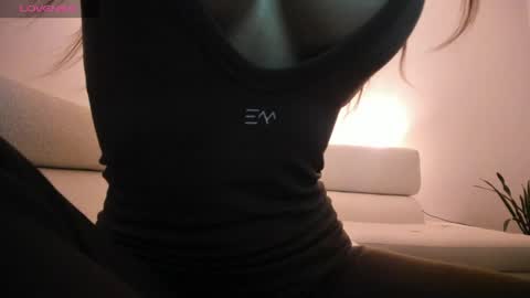Eva Gomez online show from May 11, 2026, 10:54 am