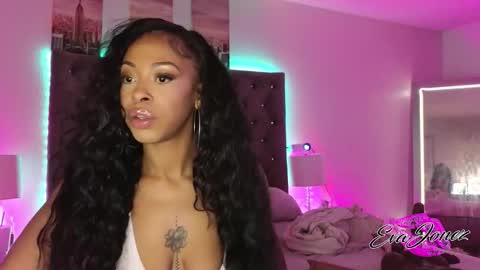 Snapshot of evajonez chatting on January 6, 2026, 6:39 am Eva online show from January 6, 2026, 6:39 am