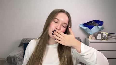 Eva online show from November 24, 2025, 6:18 pm