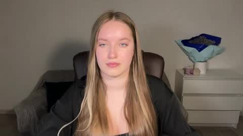 Eva online show from April 24, 2026, 9:06 pm