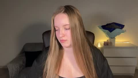 Eva online show from April 26, 2026, 7:33 pm