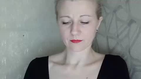 evakissa452635 online show from February 27, 2026, 7:58 pm