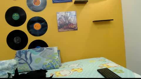 evale online show from February 26, 2025, 1:53 am