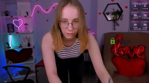 evalora online show from March 2, 2026, 6:48 pm