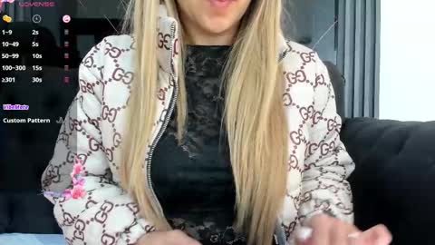 Snapshot of evaloviaa_ chatting on September 27, 2025, 2:22 pm Eva online show from September 27, 2025, 2:22 pm