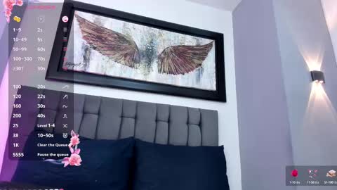 Snapshot of evaloviaa_ chatting on October 11, 2025, 2:15 pm Eva online show from October 11, 2025, 2:15 pm