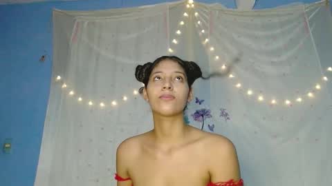 Snapshot of evaluna_horny_ chatting on December 22, 2024, 2:49 am evaluna horny online show from December 22, 2024, 2:49 am