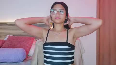 Snapshot of evalune_ chatting on June 10, 2026, 8:19 pm . online show from June 10, 2026, 8:19 pm