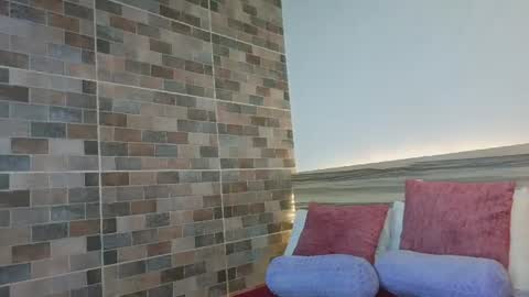 Snapshot of evalune_ chatting on June 17, 2026, 10:00 pm . online show from June 17, 2026, 10:00 pm