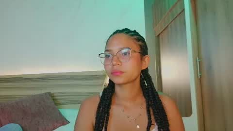 Snapshot of evalune_ chatting on July 8, 2026, 2:27 am . online show from July 8, 2026, 2:27 am