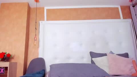 evamilf24 online show from July 25, 2026, 12:25 pm