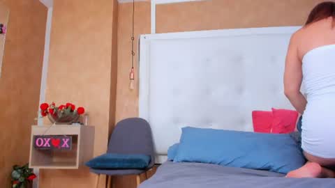evamilf24 online show from August 1, 2026, 12:37 pm