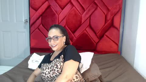 Snapshot of evamills1 chatting on December 14, 2024, 5:47 pm Eva Mills online show from December 14, 2024, 5:47 pm