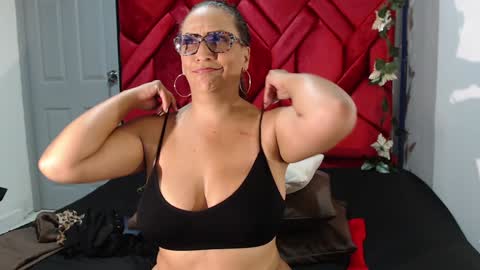 Snapshot of evamills1 chatting on December 30, 2024, 9:08 pm Eva Mills online show from December 30, 2024, 9:08 pm