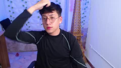 Snapshot of evan_connell chatting on March 23, 2026, 12:31 pm Evan online show from March 23, 2026, 12:31 pm