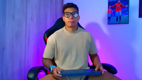 EVAN GREY online show from October 10, 2025, 3:05 am