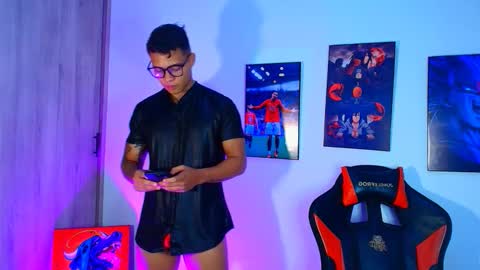 EVAN GREY online show from October 30, 2025, 3:46 pm