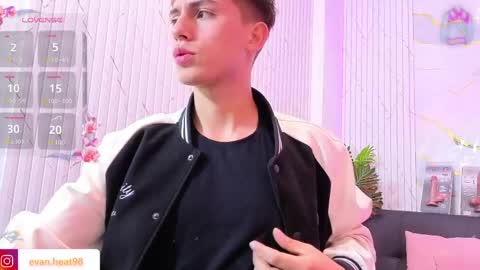 evan_tay online show from May 3, 2026, 3:12 am