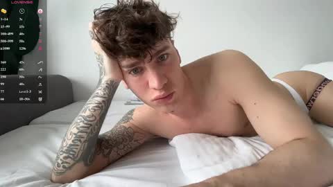 evan_white_ online show from May 7, 2026, 7:47 am
