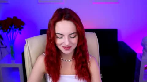 Snapshot of evanellson chatting on September 15, 2025, 12:16 pm Eva  online show from September 15, 2025, 12:16 pm