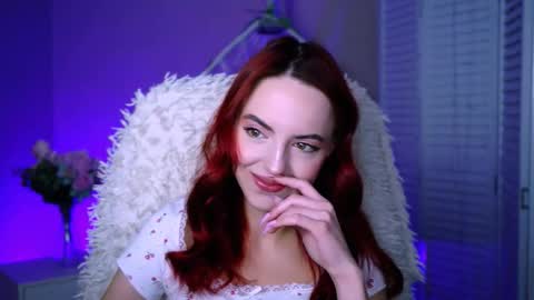 Snapshot of evanellson chatting on October 6, 2025, 8:34 am Eva  online show from October 6, 2025, 8:34 am
