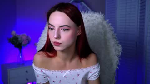 Snapshot of evanellson chatting on October 10, 2025, 12:37 pm Eva  online show from October 10, 2025, 12:37 pm