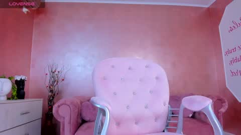 Eva online show from January 14, 2025, 9:41 pm
