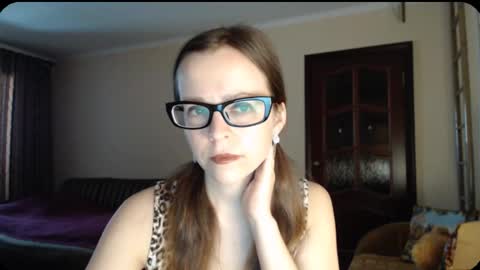 YourMistress online show from March 4, 2025, 8:24 am