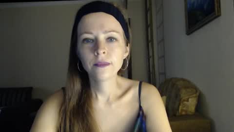 Snapshot of evangeline06 chatting on September 19, 2025, 9:11 am YourMistress online show from September 19, 2025, 9:11 am