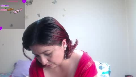 Snapshot of evangeline_lover chatting on April 29, 2026, 5:30 pm evangeline_lover online show from April 29, 2026, 5:30 pm