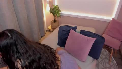 evangelineroos online show from February 20, 2026, 7:58 pm