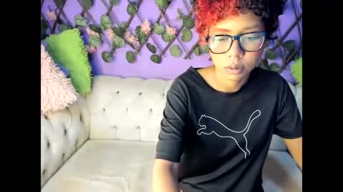 Snapshot of evangely15_ chatting on September 19, 2025, 11:44 am evangely15_ online show from September 19, 2025, 11:44 am