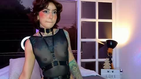 Evangelyne online show from January 3, 2025, 3:33 pm
