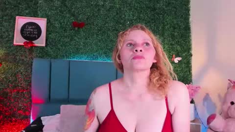  Evangelyne  online show from February 4, 2026, 7:20 pm