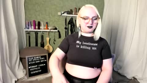 Snapshot of evanharlowe chatting on March 7, 2026, 11:24 pm Evan Harlowe online show from March 7, 2026, 11:24 pm