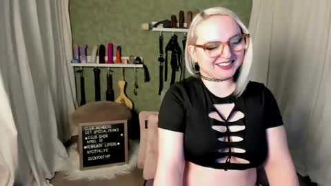 Snapshot of evanharlowe chatting on March 27, 2026, 10:20 pm Evan Harlowe online show from March 27, 2026, 10:20 pm