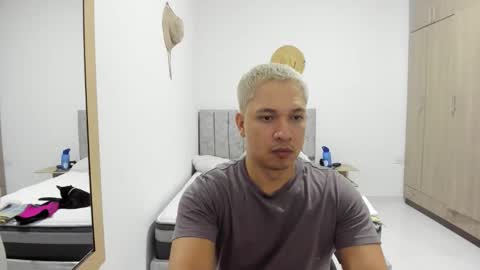 Snapshot of evans_king chatting on April 26, 2026, 11:13 pm Evan online show from April 26, 2026, 11:13 pm