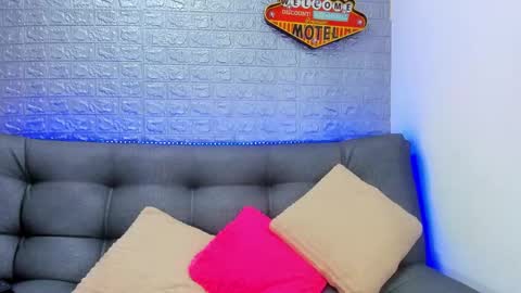 Evan and Susan online show from September 9, 2025, 4:28 pm