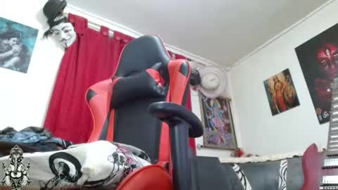 Snapshot of evans_xy chatting on July 28, 2026, 1:56 am evans_xy online show from July 28, 2026, 1:56 am