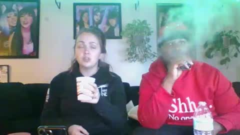 evanschris2048 online show from October 31, 2025, 2:01 am