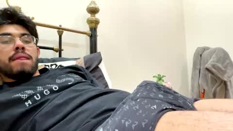 Snapshot of evansjacob chatting on October 5, 2025, 10:40 pm evansjacob online show from October 5, 2025, 10:40 pm