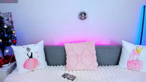 Adelina online show from January 6, 2026, 6:17 am