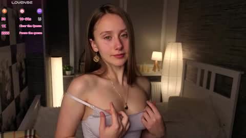 Snapshot of evas_soul chatting on October 2, 2025, 7:21 pm Eva online show from October 2, 2025, 7:21 pm