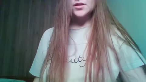 evasapples2026 online show from May 3, 2026, 12:00 pm