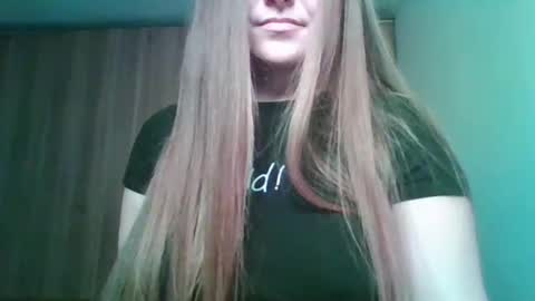evasapples2026 online show from May 6, 2026, 2:00 pm