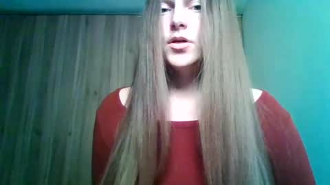 evasapples2026 online show from June 5, 2026, 7:41 pm