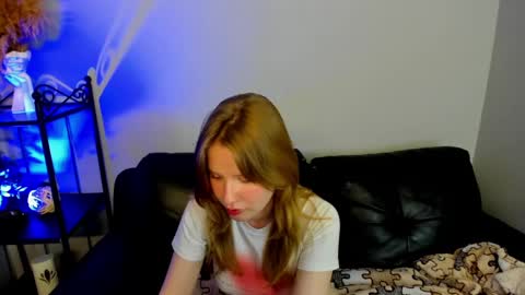 Snapshot of evastevs chatting on December 20, 2024, 12:41 am Eva online show from December 20, 2024, 12:41 am